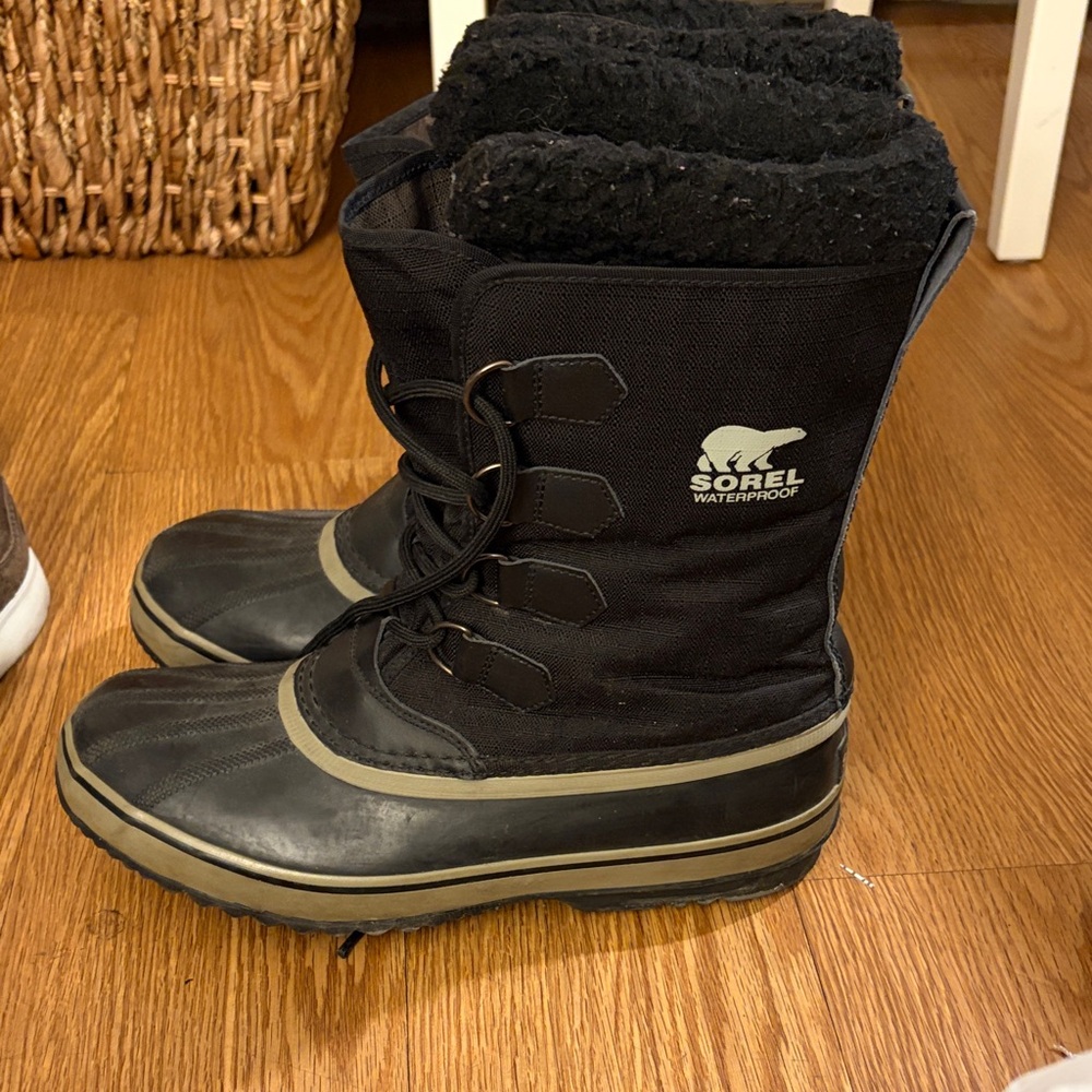 Sorel Black Insulated Boots